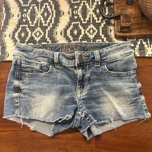 Buckle Black Shorts 25